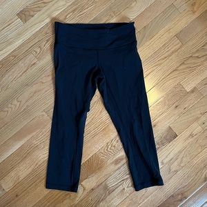 Lululemon Cropped Wunder Under Legging